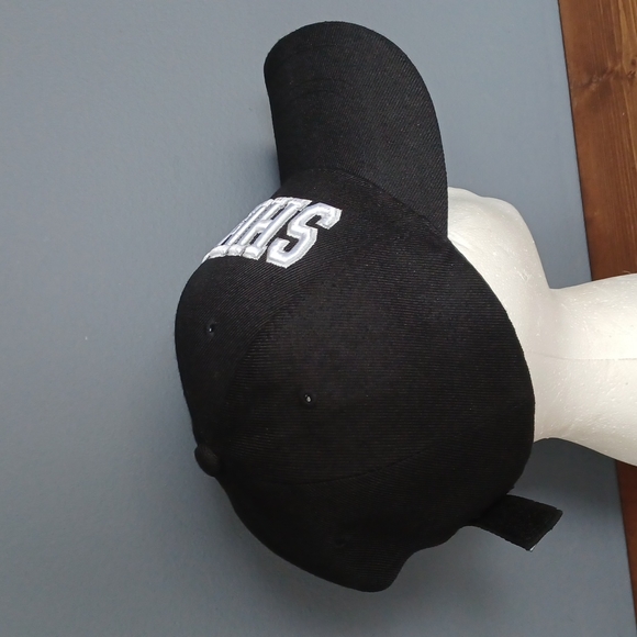 Hat - Picture 3 of 10